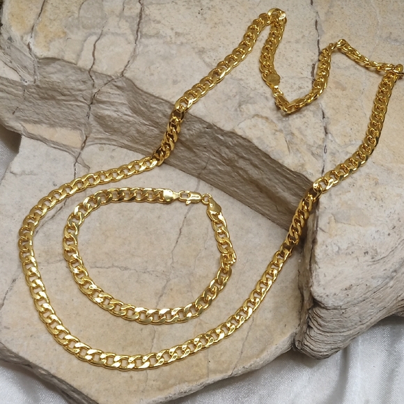 Cuban Gold Chain Necklace and Bracelet Set Gold Plated - Picture 1 of 4